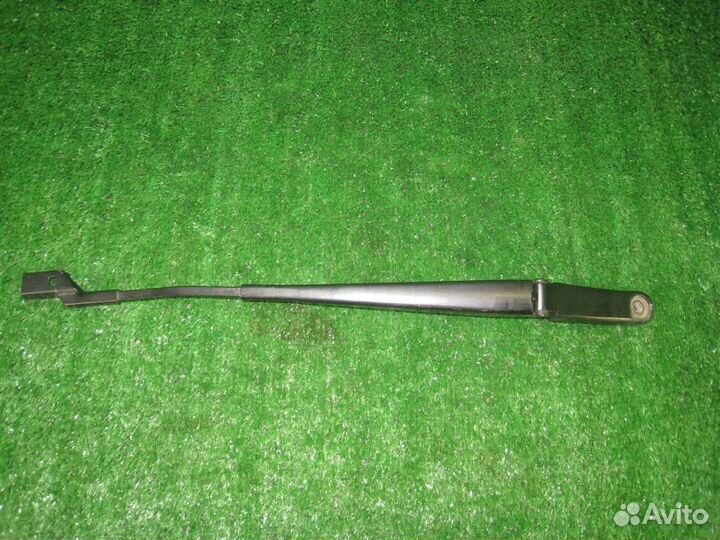 Поводок стеклоочистителя левый volkswagen Tiguan