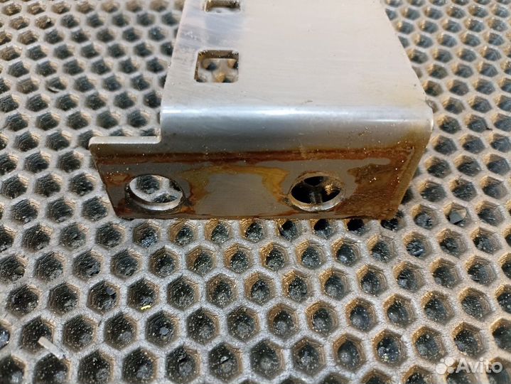 Кронштейн проводки Renault T, Volvo FH