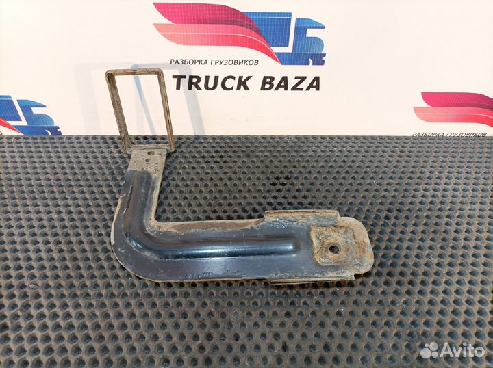 Кронштейн габарита левый Volvo FH