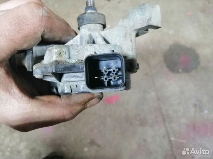 Моторчик стеклоочистителя передний Kia Cerato 2