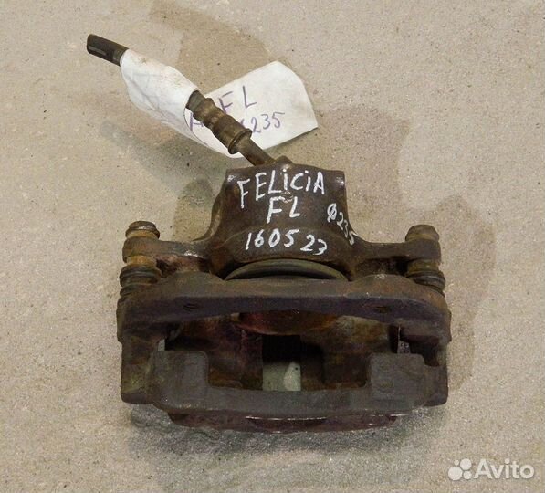 Суппорт передний левый Skoda Felicia