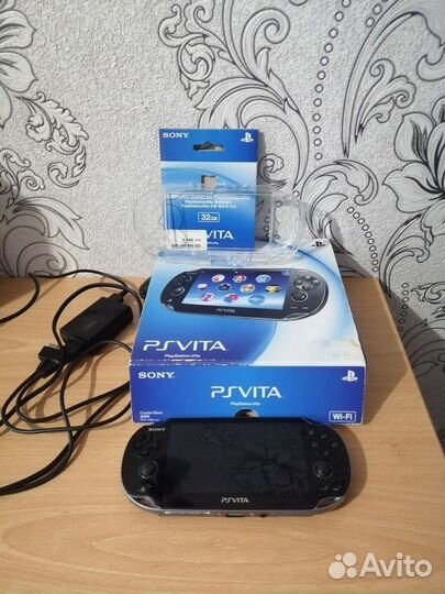 Sony PlayStation Vita + карта памяти на 32gb