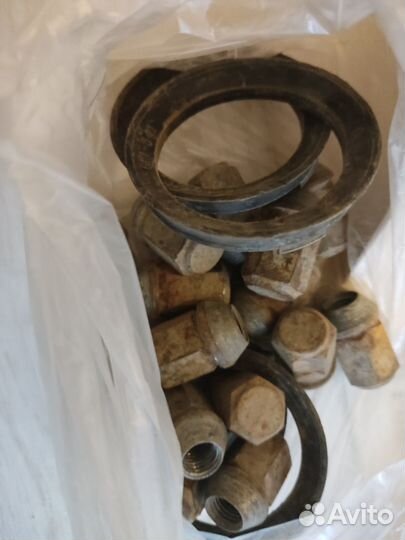 Гайки колесные 12х1,5(ключ на 19)