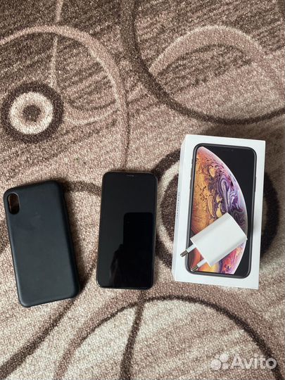 iPhone Xs, 64 ГБ