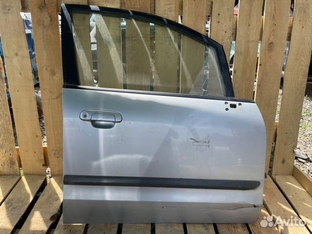 Дверь передняя правая Mazda Premacy