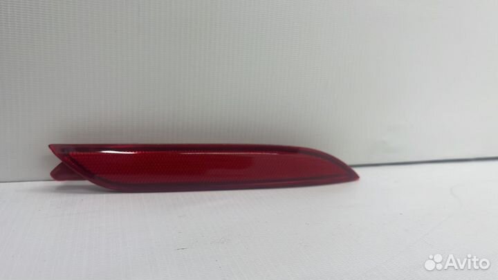 Отражатель заднего бампера Skoda Rapid 2020 правый
