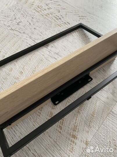 Полка 42 на 12 настенная Оби новая