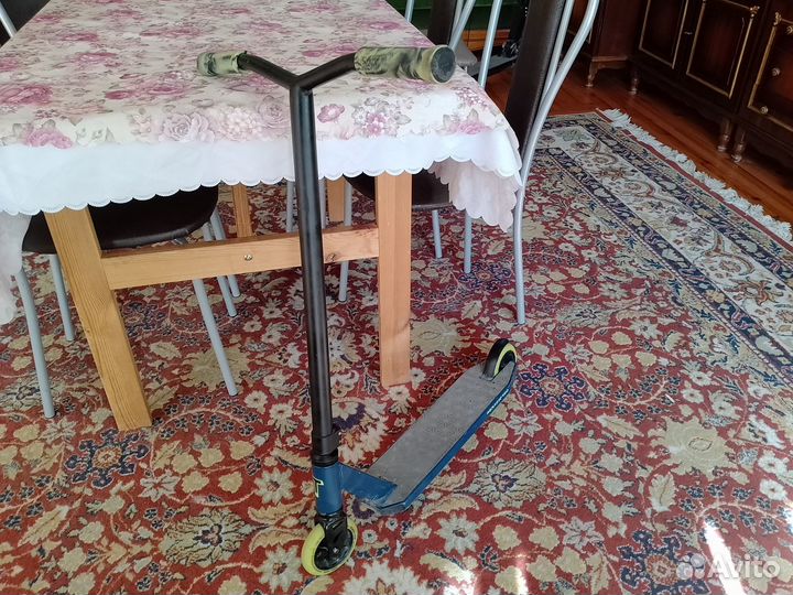 Трюковой самокат Tech Team