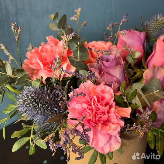 Коробка цветов «Любовь» розовые Розы гвоздика