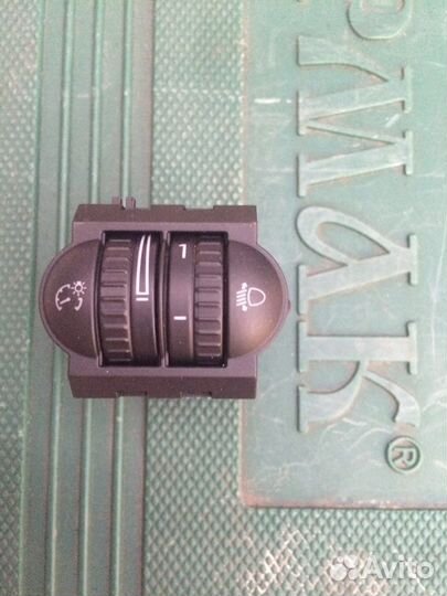 Кнопка освещения панели приборов VW Jetta 5 Golf 5
