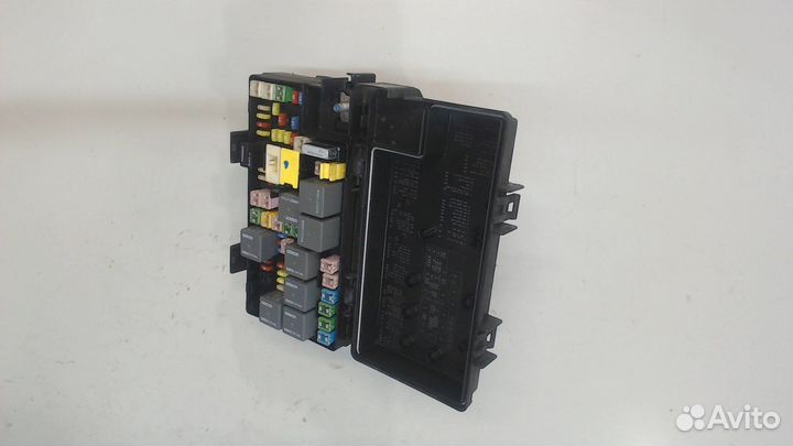 Блок предохранителей Chrysler Voyager, 2011