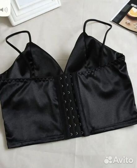 Атласный топ