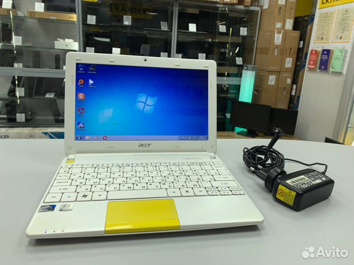 Нетбук Acer happy2-N578Qyy
