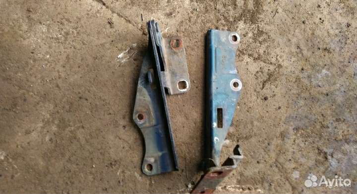 Петли капота и дверей Ниссан Примера Р11Е