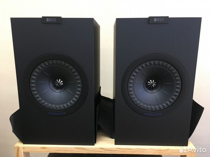 KEF Q350 black