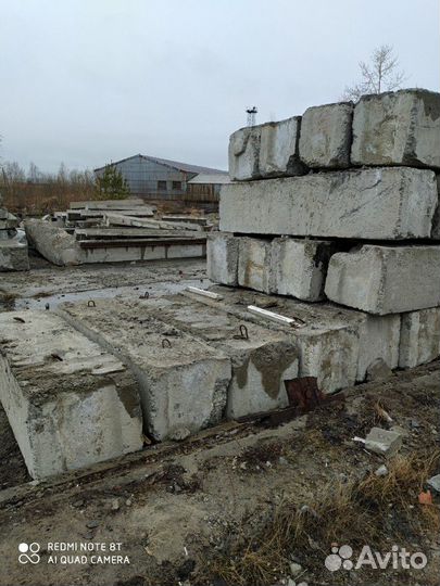 Продам б\у блоки фбс