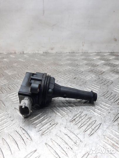 Катушка зажигания Volvo S40 седан 2.4 B5244S 2004