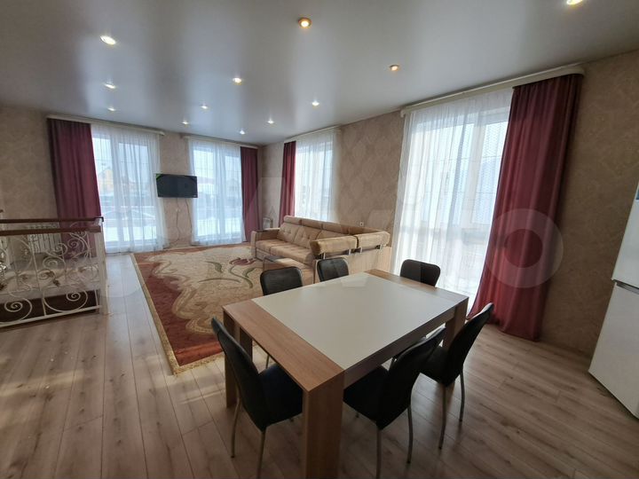 Коттедж 142,8 м² на участке 6 сот.