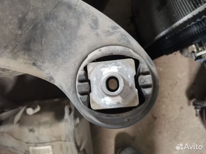 Подрамник mercedes GLK