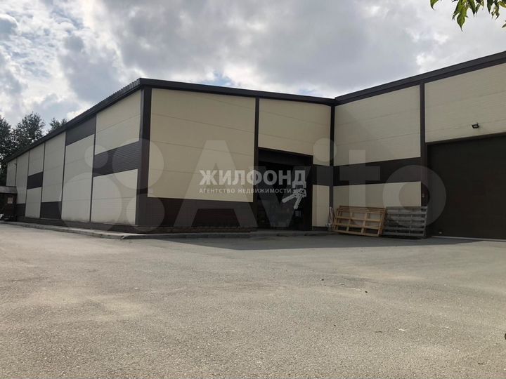 Здание, 1080 м²