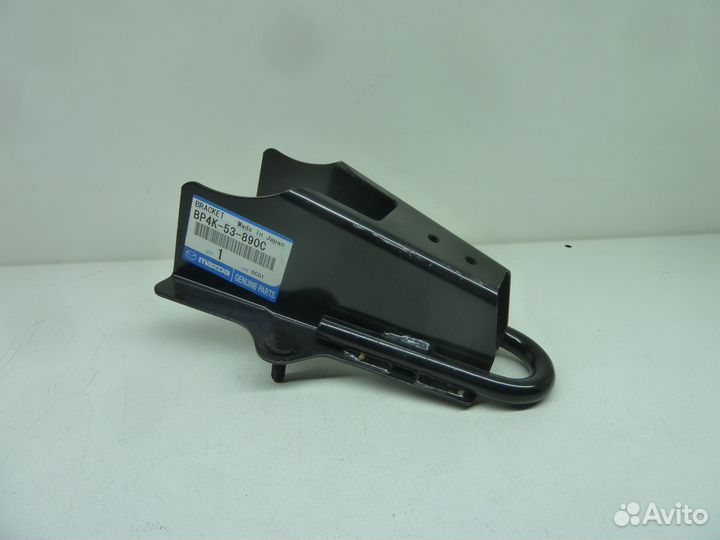 Mazda 3 Кронштейн Буксировочный новый