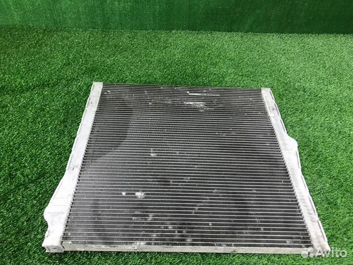 Радиатор охлаждения двигателя Bmw X5 E53 M54B30