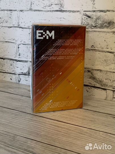 Molecules Escentric 02