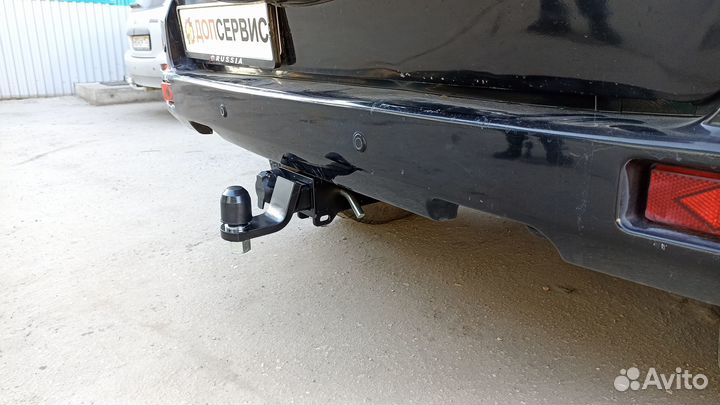 Фаркоп на UAZ Patriot легкосъёмный шар под квадрат