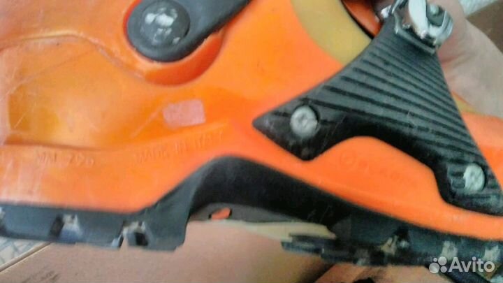 Лыжные ботинки