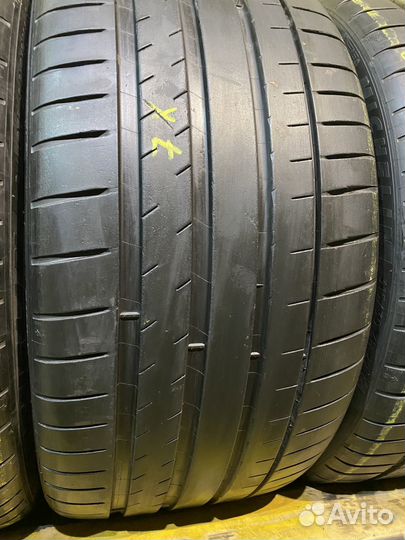 Michelin Pilot Sport 4 S 285/35 R22 и 315/30 R22 106Y