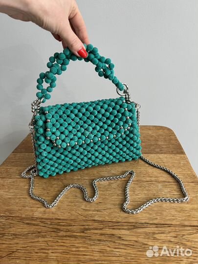 Сумка плетеная из бусин