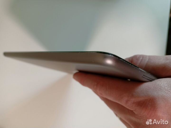 Планшет Apple iPad air
