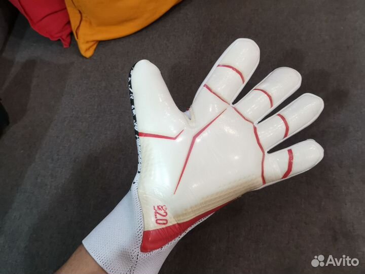 Перчатки вратарские adidas demonskin predator