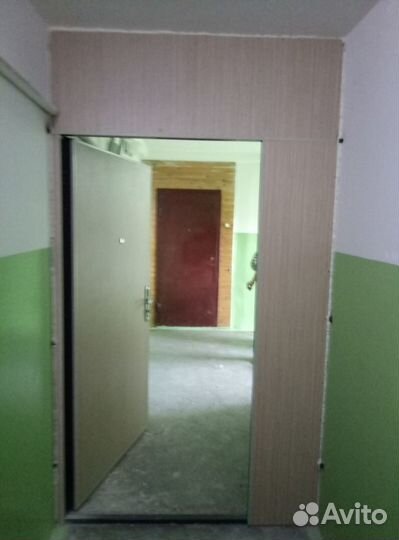 Дверь Металл., с обшивкой Д С П (светлый дуб)