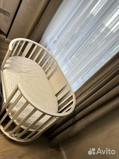 Кроватка трансформер с маятником