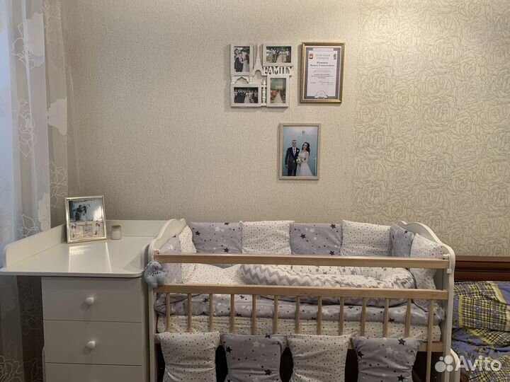 Детская кроватка с маятником белая,трансформер