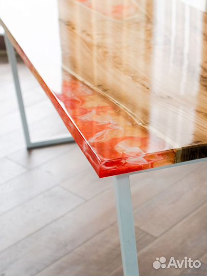 Стол из Дальневосточного Вяза «Китайский дракон»