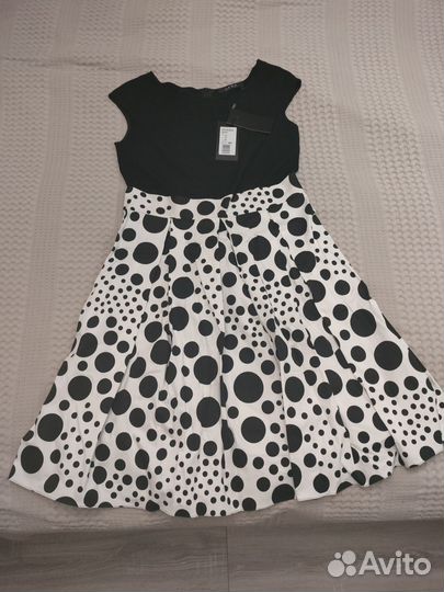 Нарядное женское платье