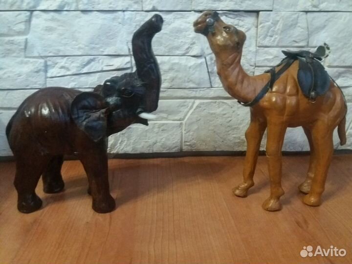 Статуэтки из натуральной кожи
