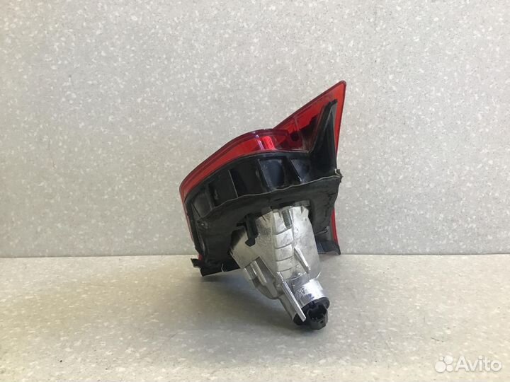 Фонарь задний внутренний левый Mazda 3 (BM) 2013