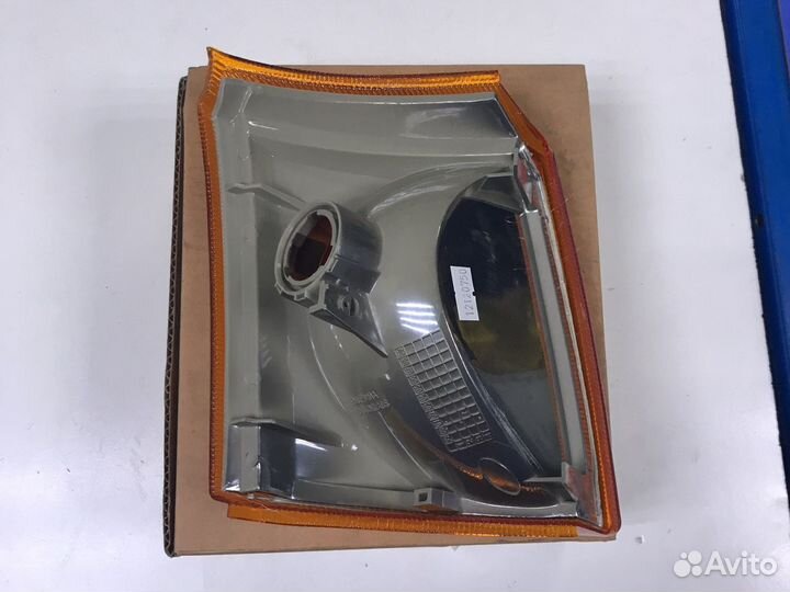 4311517L Габарит левый желтый Ford Transit 91-95