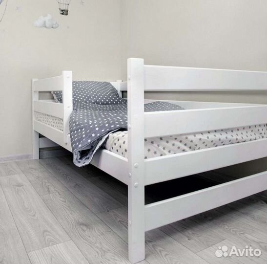 Детская кровать из массива березы с ящиками