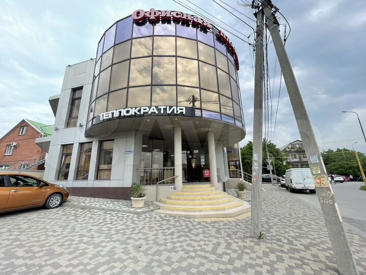 Сдам, псн/торговое, первый этаж, 150 м²