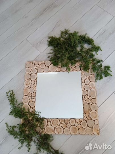 Зеркало из можжевельника