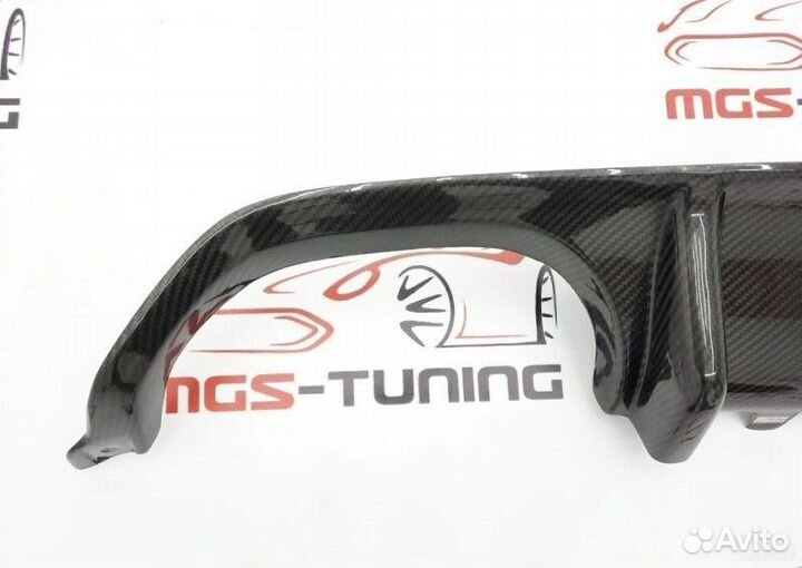 Диффузор M-Perfomance для BMW M4 F82 Карбон