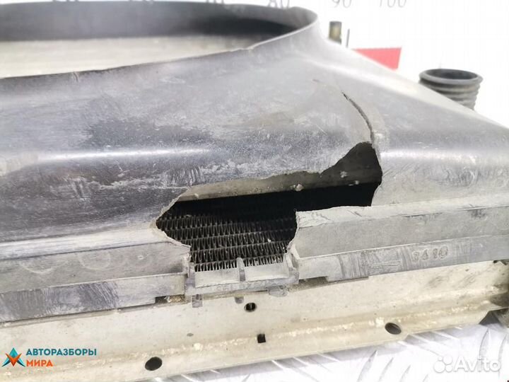 Радиатор (основной) BMW 7 E38 1997 17112246012