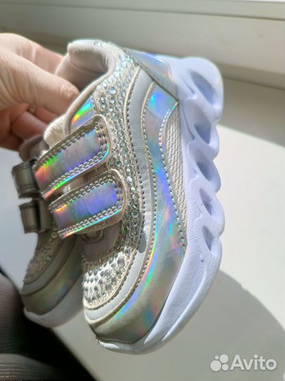 Кроссовки Котофей р 23