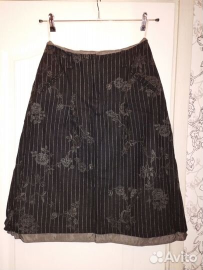 Юбка б.у. шерсть 50% размер 36