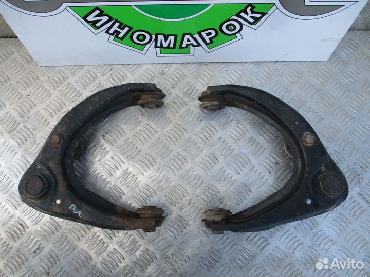 Рычаг передний верхний FAW Besturn B50 2012г