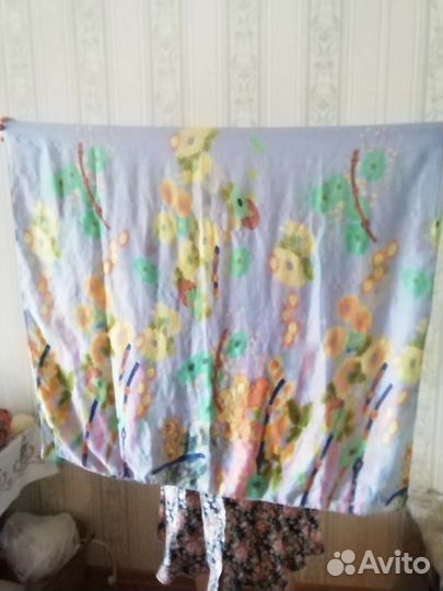 Палантины, шарфы, платки, парео цены разные